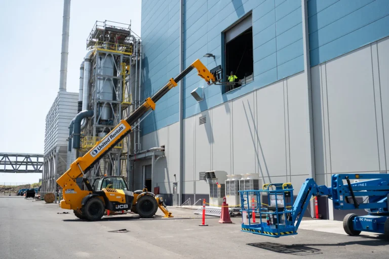 16biz batteryfactories 01 wlvb superJumbo