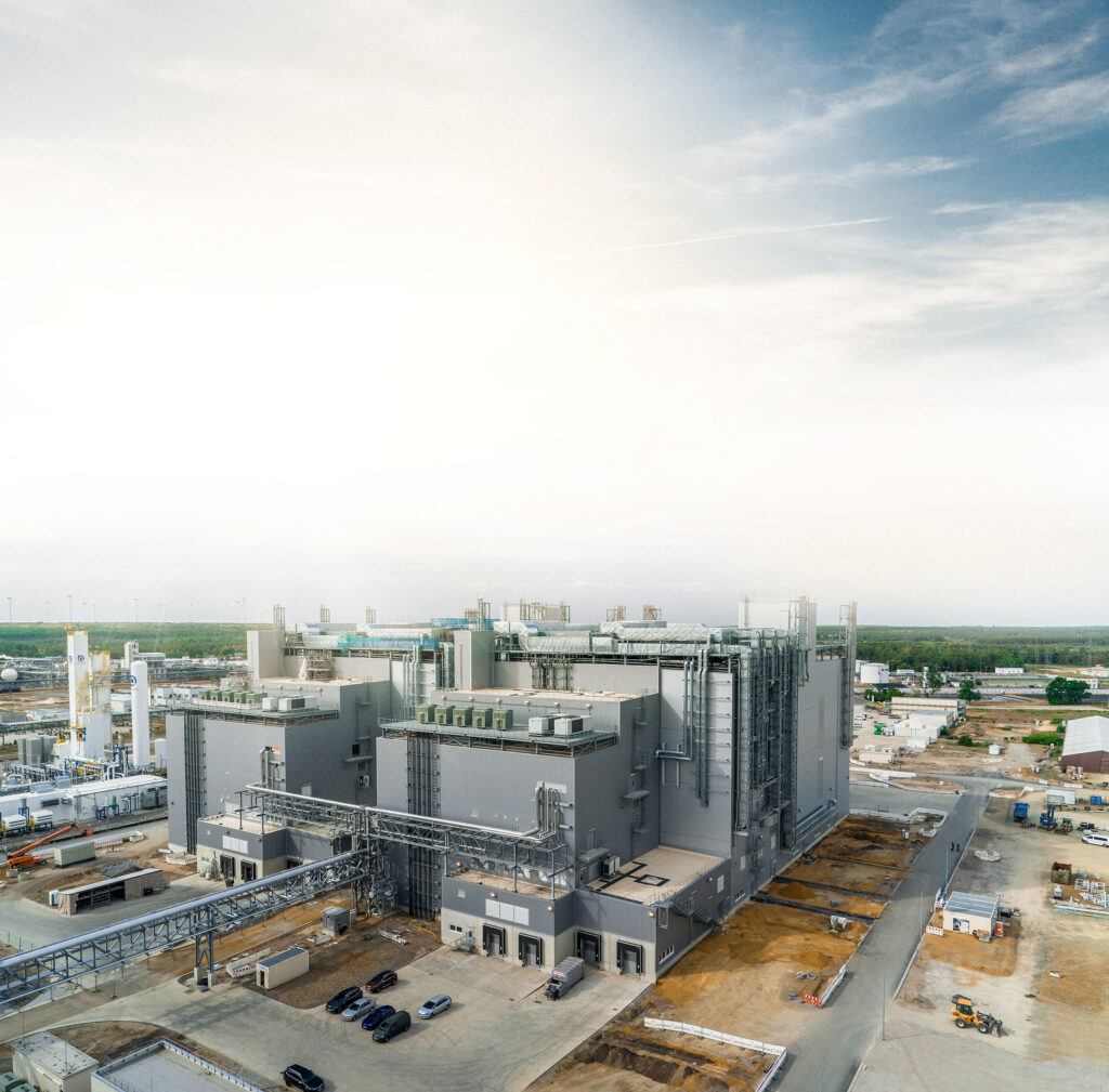 BASF Renews Long-Term Supply of Advanced Cathode Materials