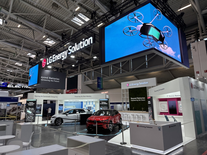 LG Energy Solution Lands $10.8B Mercedes-Benz Battery Deal