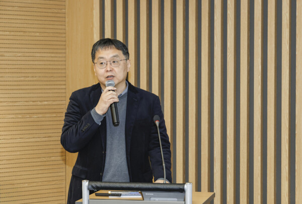 Automakers Face Profit, Investment Strain Amid Slow Growth