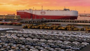 BYD Aims for 1.3 Million Overseas EV Sales in 2026