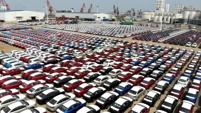 Chinese Automakers' 2025 Sales: BYD Leads, Great Wall Trails