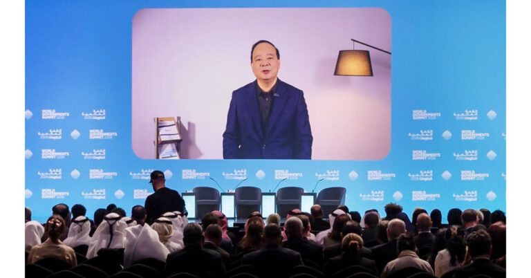 CATL CEO Zeng Highlights Shift to Sustainable Energy