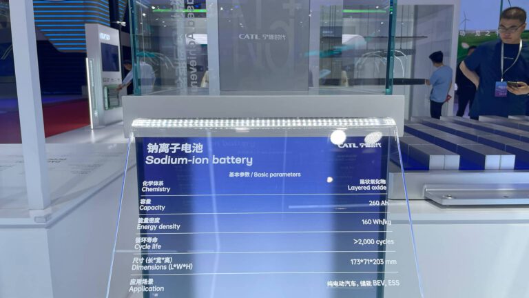 CATL Rolls Out Sodium-Ion Batteries in Passenger Vehicles