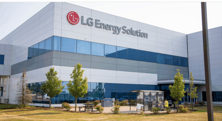 LG Energy Solution and Samsung SDI Narrow Q4 Losses on BESS