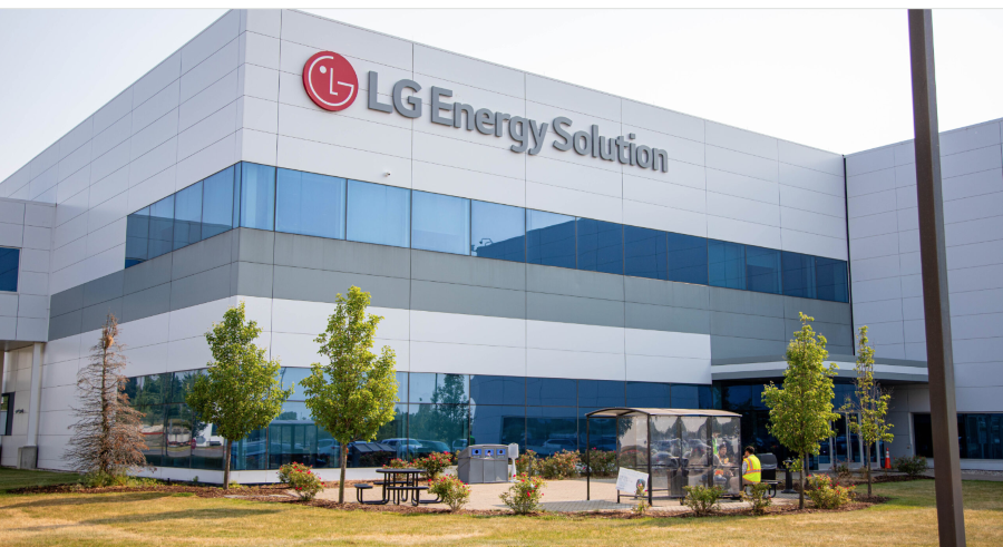 LG Energy Solution and Samsung SDI Narrow Q4 Losses on BESS