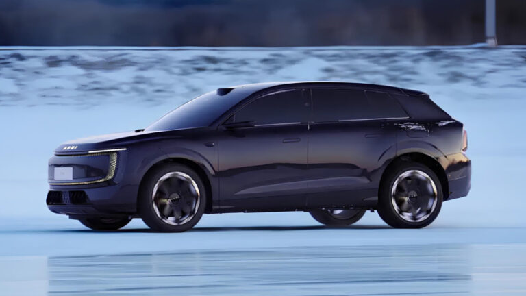 Mass-Produced Audi E7X Electric SUV Debuts in China Tests