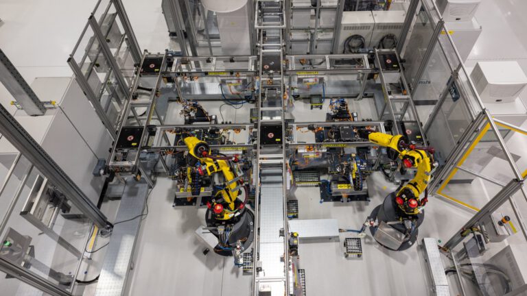 Porsche Opens Smart Battery Shop in Slovakia for Cayenne EV