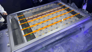 CATL Unveils 2nd-Gen Freevoy Hybrid Battery with 600km Range