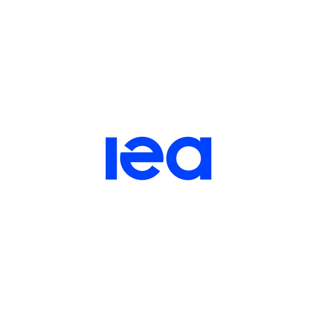 Global Battery Storage Capacity Surges 40% in 2025
