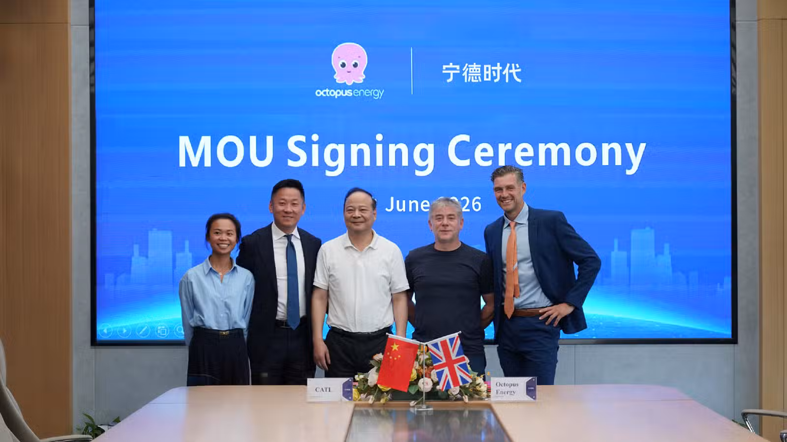 CATL, Octopus Energy Launch Europe’s First Truck Swap