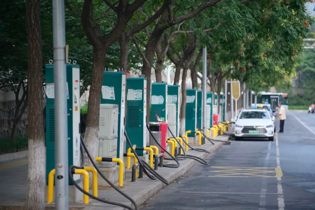 China Begins Phasing Out Lithium Battery Tax Exemption